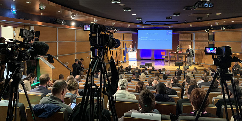 Nos ingénieurs audiovisuels, intégrés à nos équipes, participent en amont à l’élaboration de votre évènement