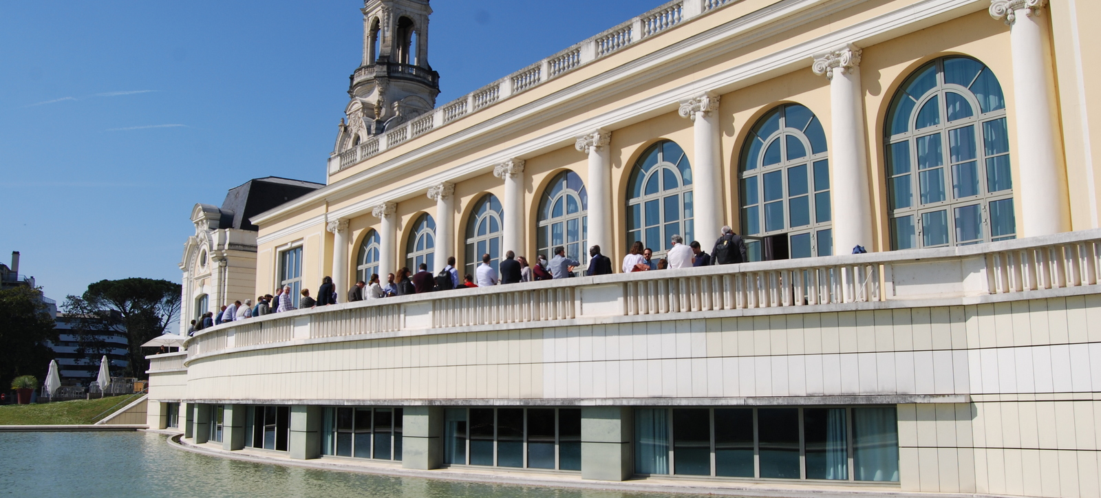 Le palais des congrès - Palais Beaumont à Pau - Pyrénées Brunch le lendemain, Équipements en son et vidéo projection, Animations et musique d’ambiance, Espace enfants.