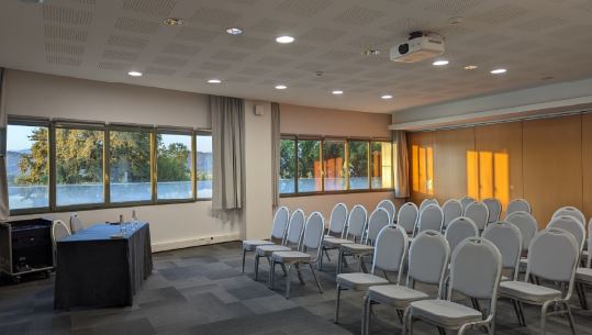 Le palais des congrès - Palais Beaumont à Pau - Pyrénées Dans le cadre majestueux de notre Palais du XIXème siècle, toute l’équipe du Palais des Congrès vous assure la réussite parfaite pour votre mariage.